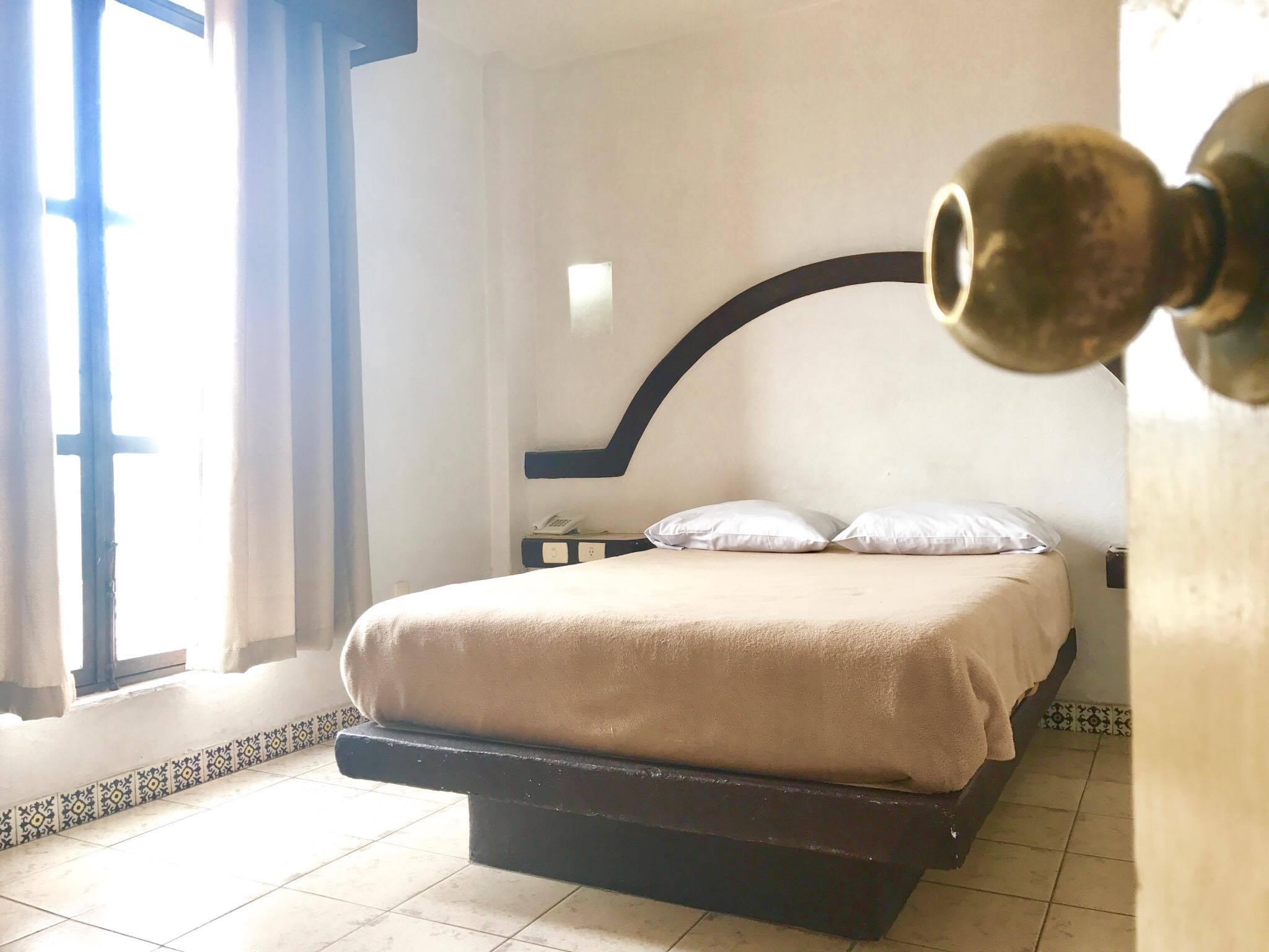 Hotel Plaza モレリア エクステリア 写真